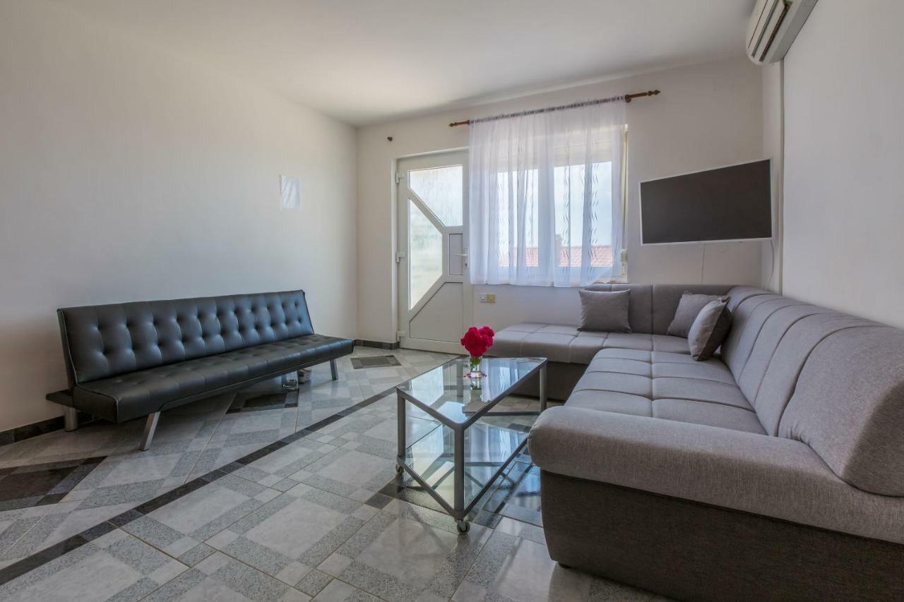 Apartments Ivano Dramalj Zewnętrze zdjęcie
